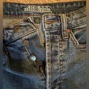 baggy ripped mom jeans